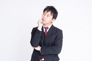 考えるサラリーマン.jpg